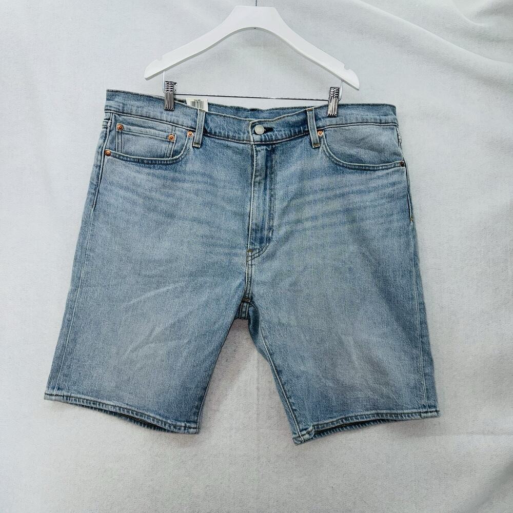 NWT Levi’s 502 Taper Regular Fit Light Wash Denim Shorts Size 40